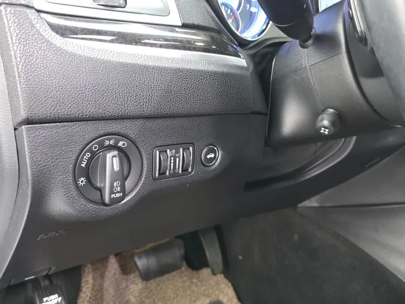 Chrysler 300c 3.0D - САМО 30% АВАНС, снимка 14 - Автомобили и джипове - 55991364
