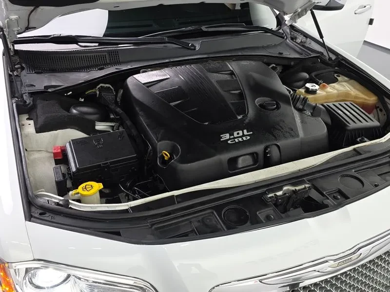 Chrysler 300c 3.0D - САМО 30% АВАНС, снимка 6 - Автомобили и джипове - 55991364