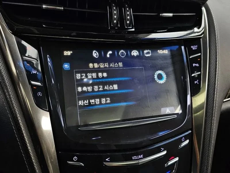 Cadillac Cts, снимка 16 - Автомобили и джипове - 56687724