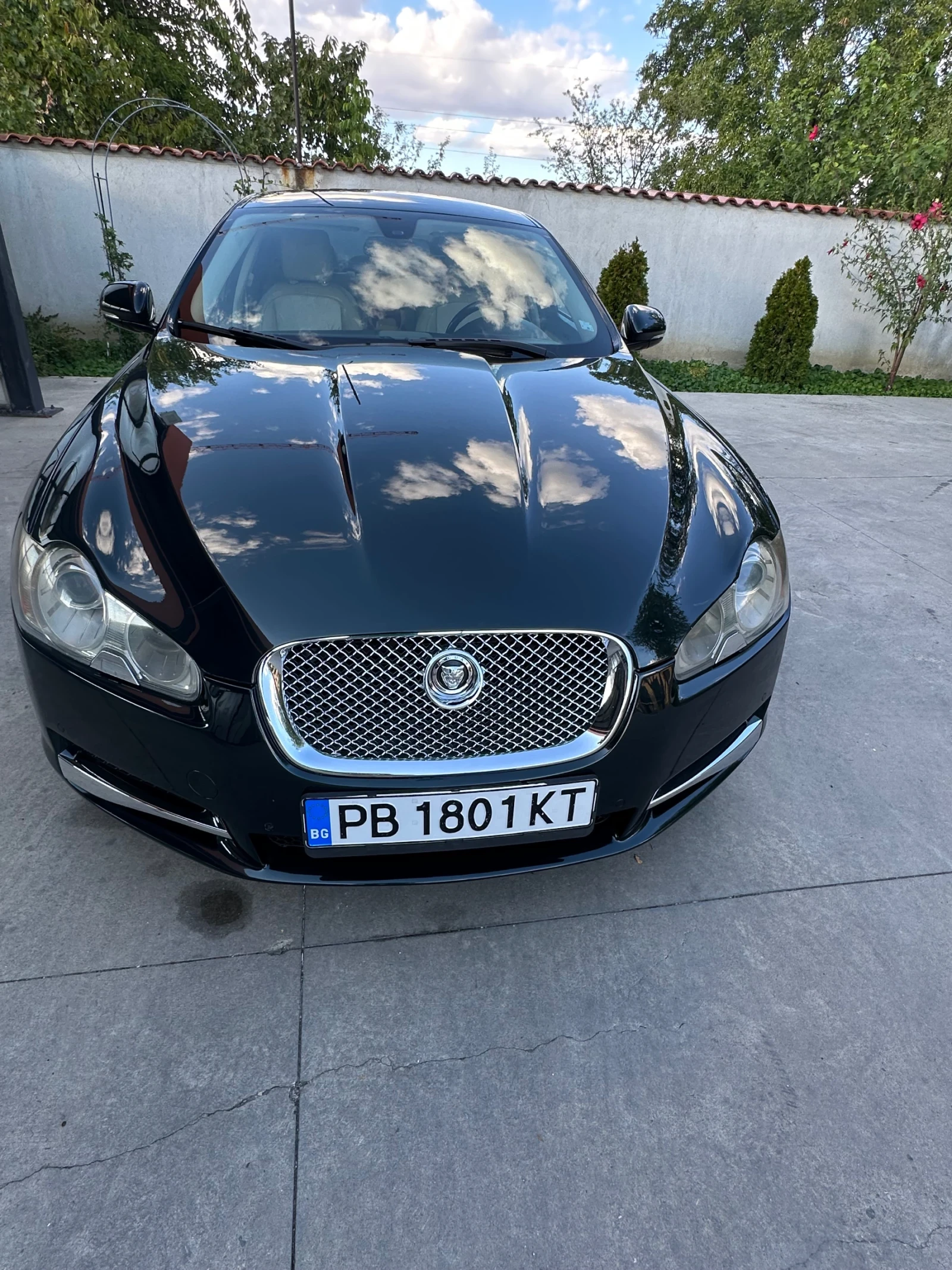 Jaguar Xf 3000, снимка 1