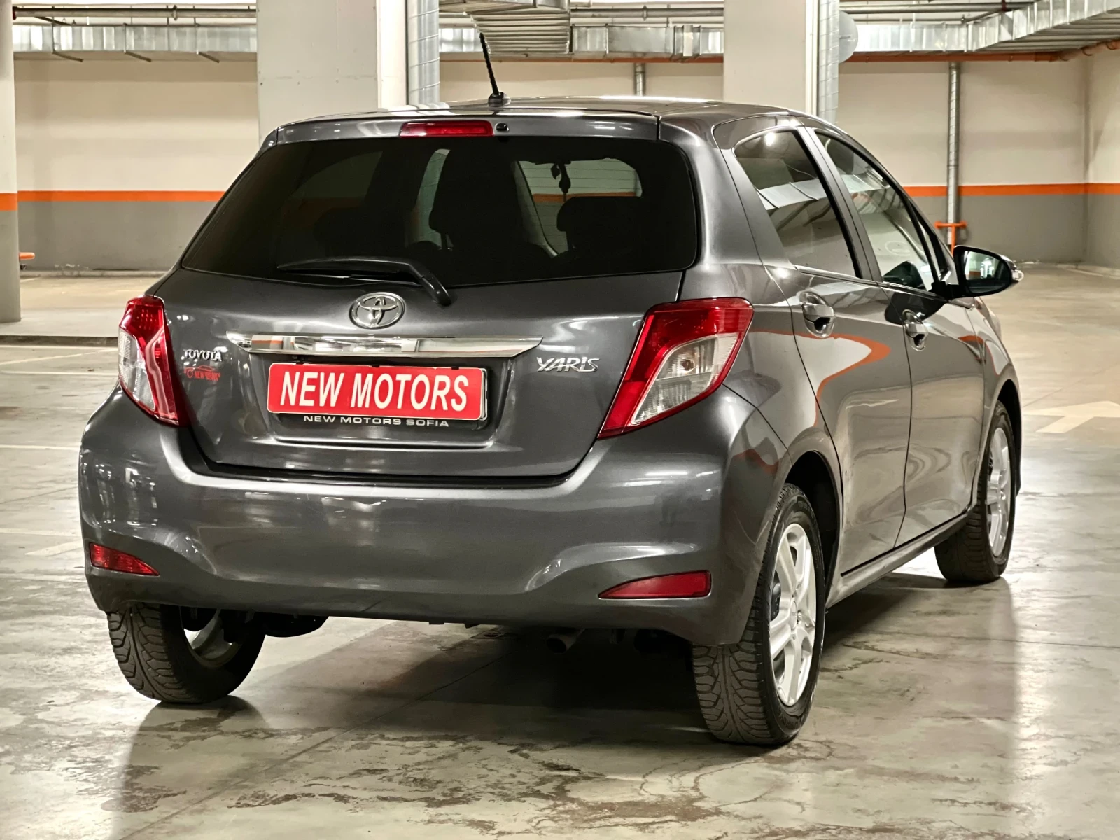 Toyota Yaris 1.33VVTi-лизинг през Уникредит по 280лв на месец - изображение 6