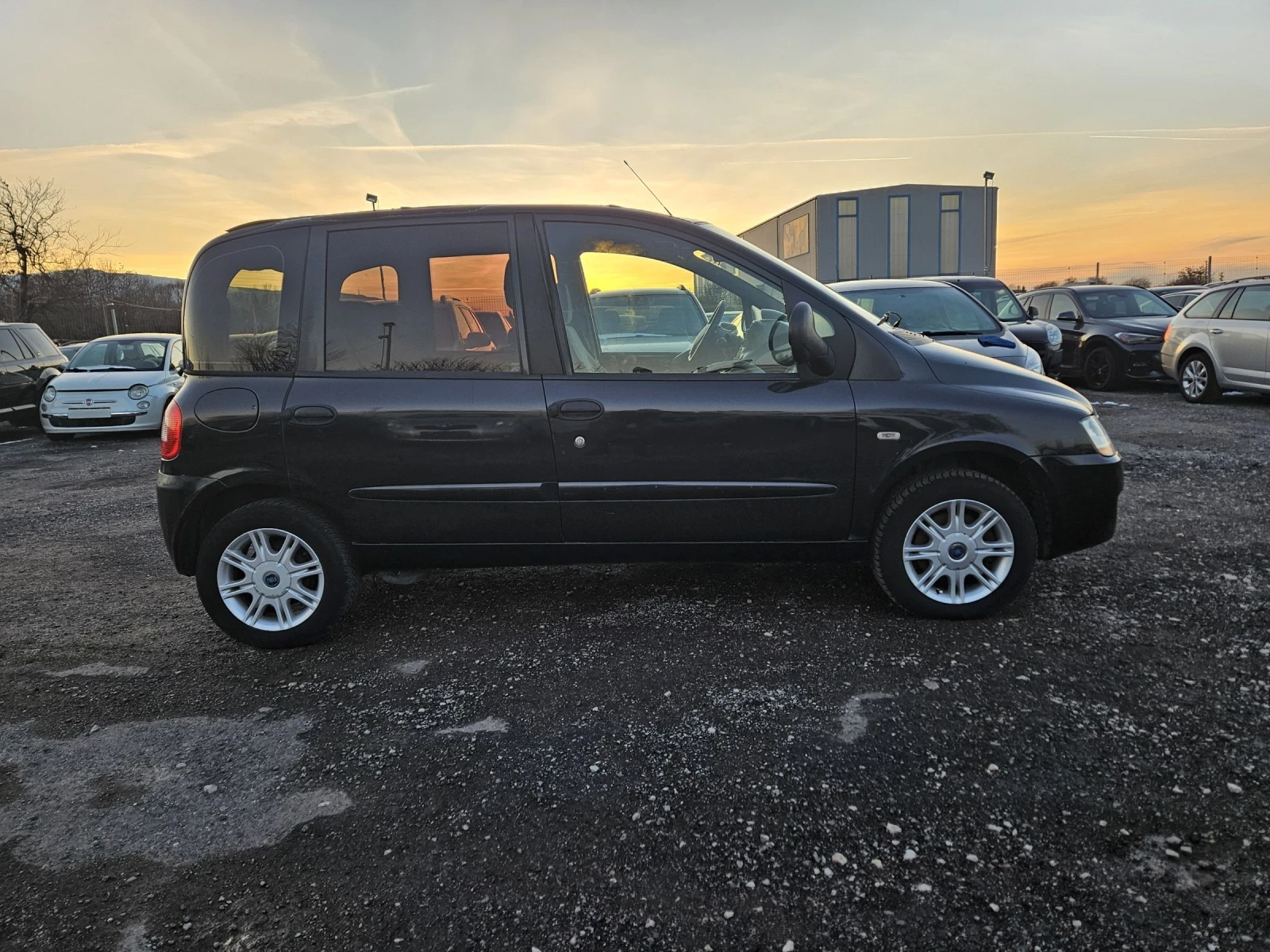 Fiat Multipla 1, 6i- 5+ 1 места - изображение 5