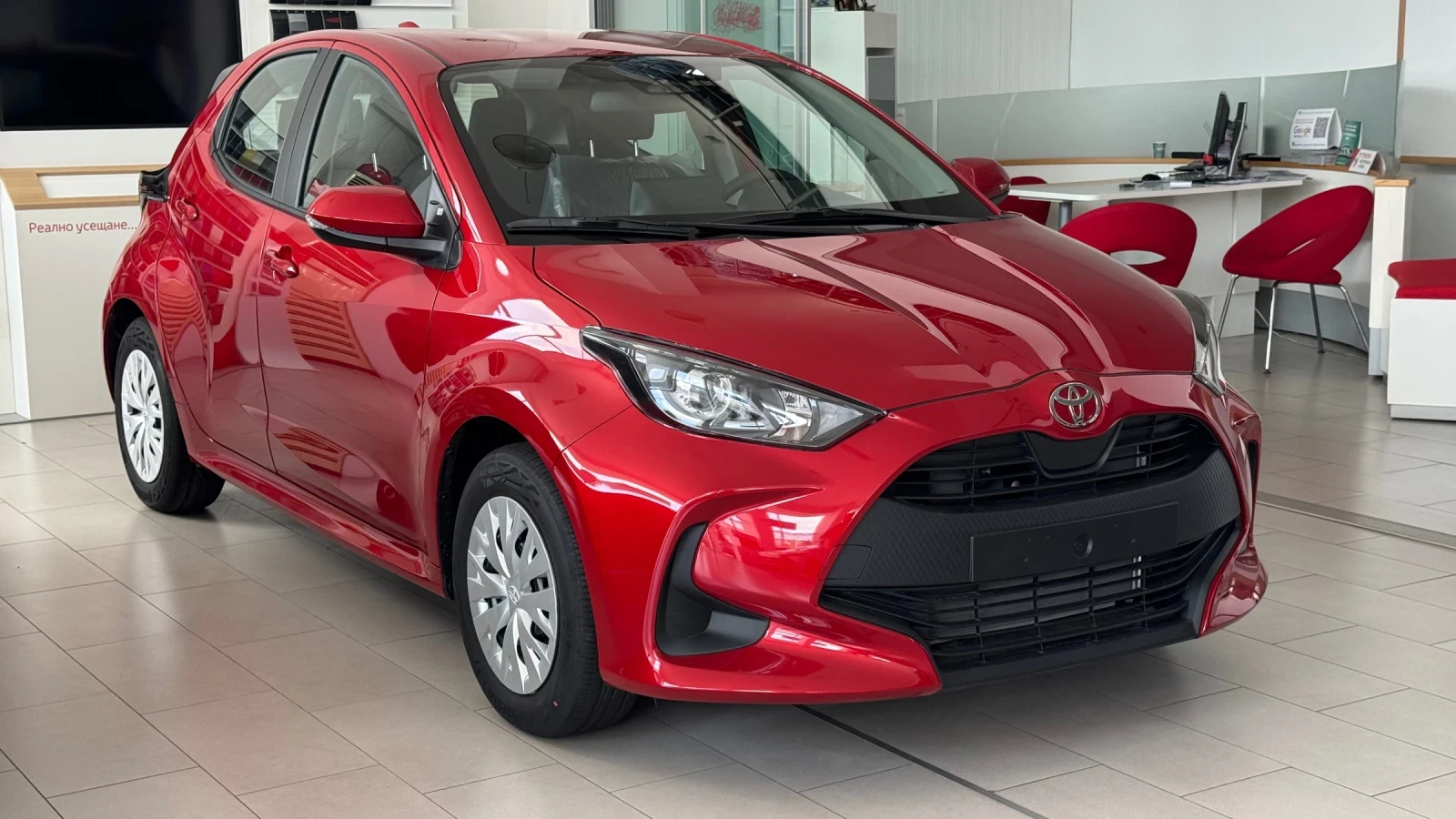Toyota Yaris Hybrid Fancy Plus - изображение 5