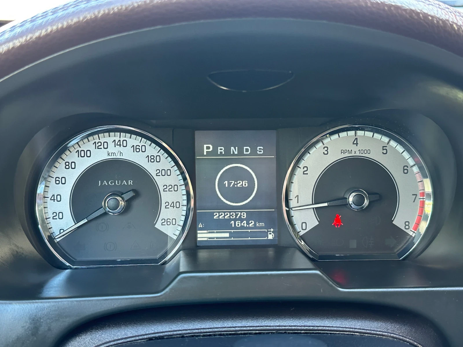 Jaguar Xf 3000 - изображение 5