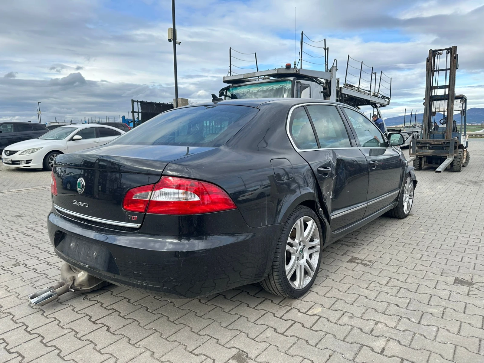 Skoda Superb / 2.0 TDI / 170 HP / SPORT /  | Mobile.bg   5