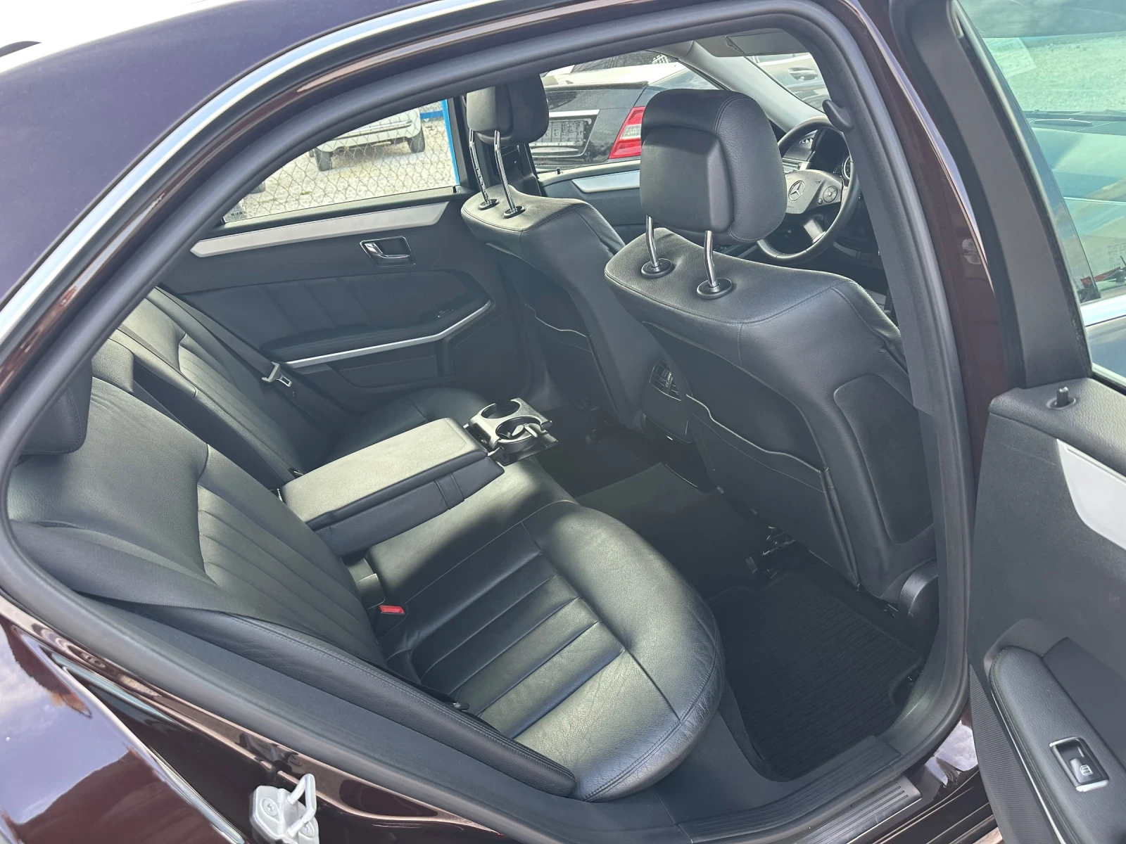 Mercedes-Benz E 350 CDI, 265к.с, ДИСТРОНИК, МЕМОРИ, ТОП!, снимка 13 - Автомобили и джипове - 52883494