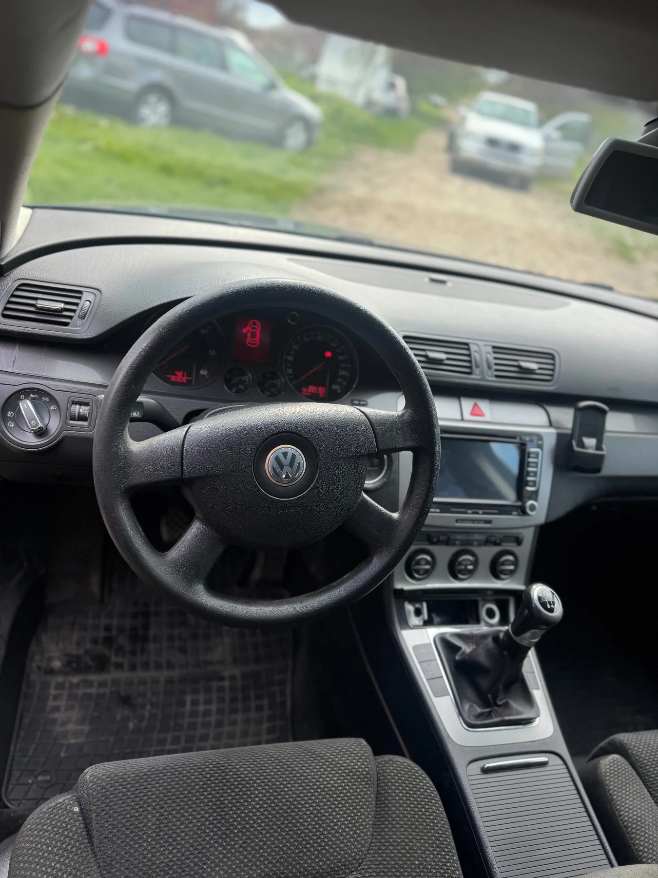 VW Passat 2.0 TDI BMP, снимка 8 - Автомобили и джипове - 54391593