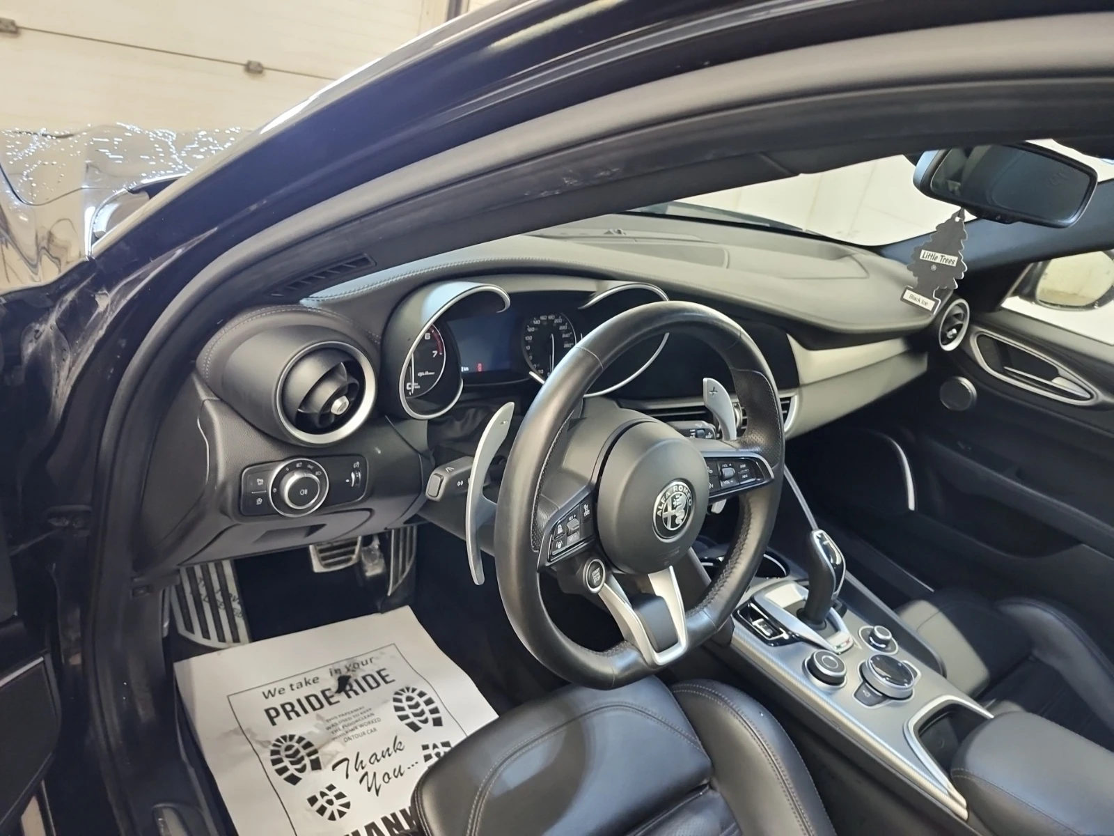 Alfa Romeo Giulia VELOCE/AWD/H&K/Distronic, снимка 11 - Автомобили и джипове - 54429186