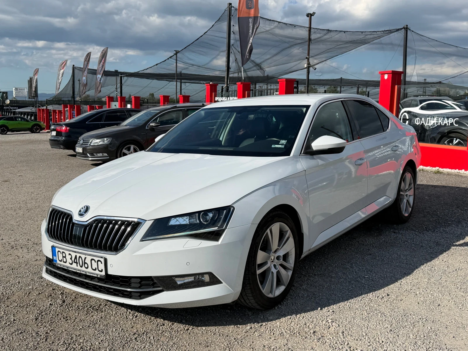 Skoda Superb ТОП* СОБСТВЕН ЛИЗИНГ, снимка 3 - Автомобили и джипове - 54710730