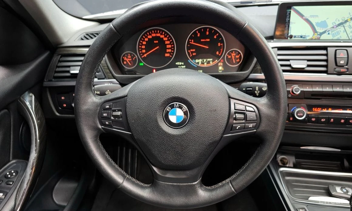 BMW 320, снимка 12 - Автомобили и джипове - 54769843