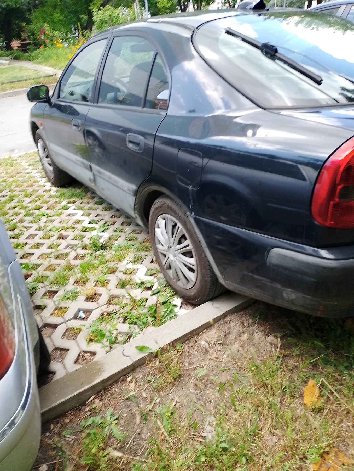 Mitsubishi Carisma 1.8 GDI, снимка 5 - Автомобили и джипове - 54945546