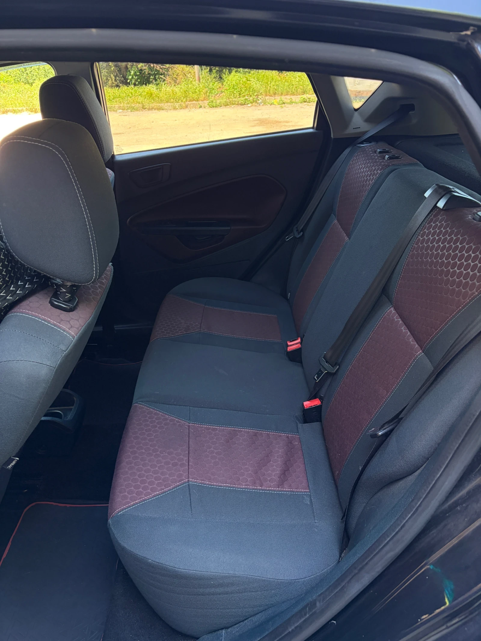 Ford Fiesta 1.6 TDCI, снимка 7 - Автомобили и джипове - 55026890