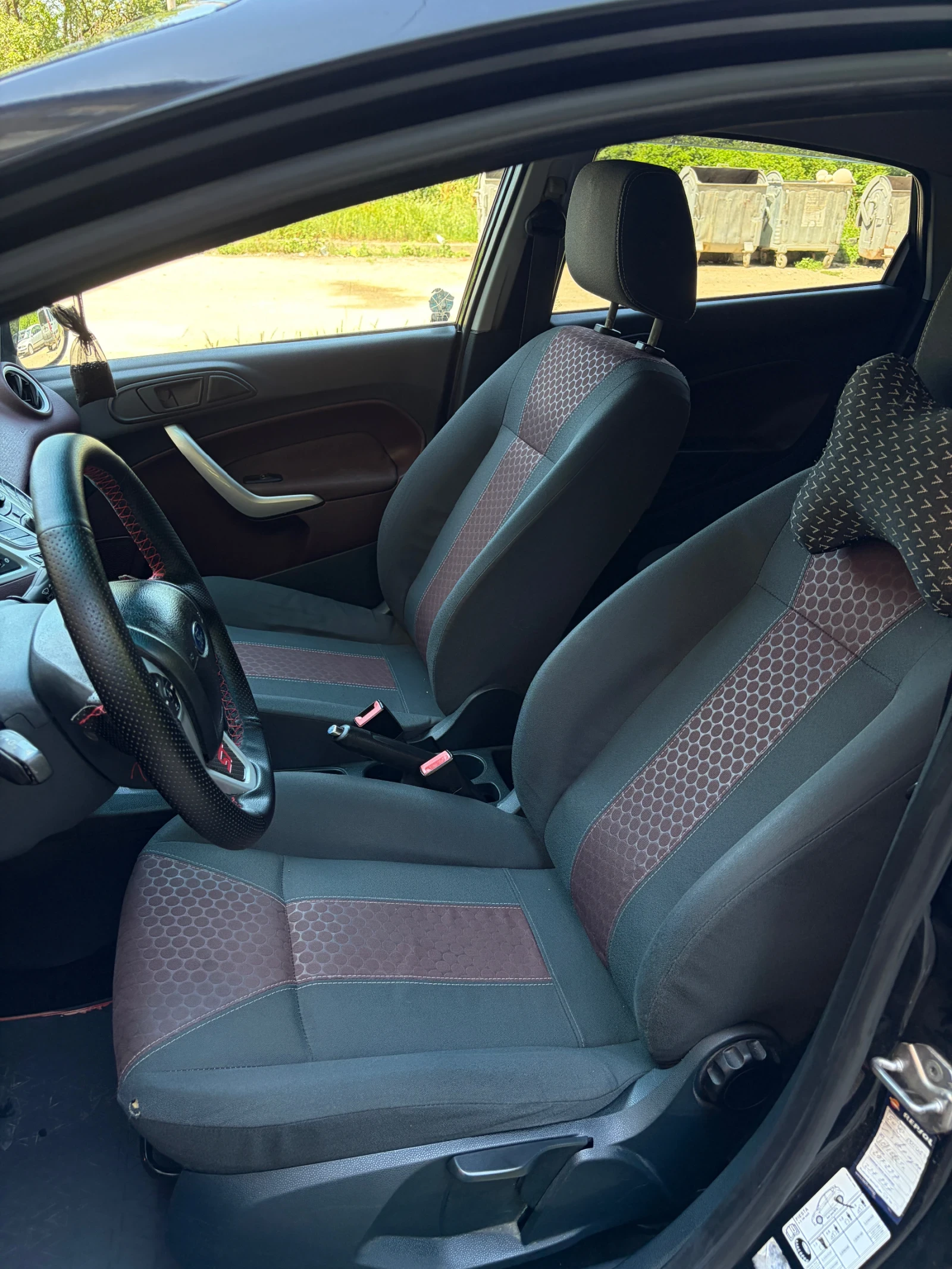 Ford Fiesta 1.6 TDCI, снимка 6 - Автомобили и джипове - 55026890