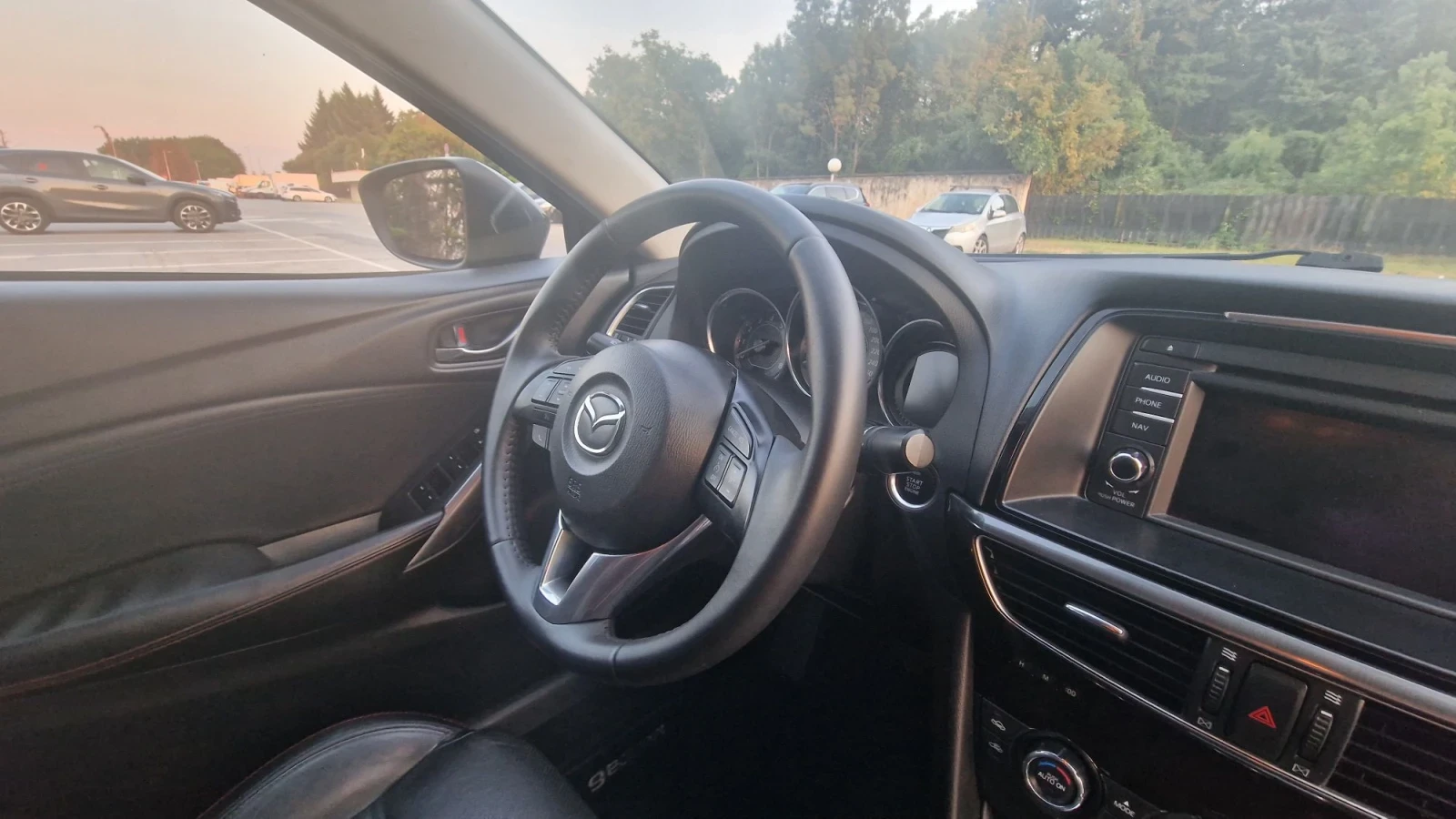 Mazda 6 2.5 Skyaktiv-G, снимка 13 - Автомобили и джипове - 55578917