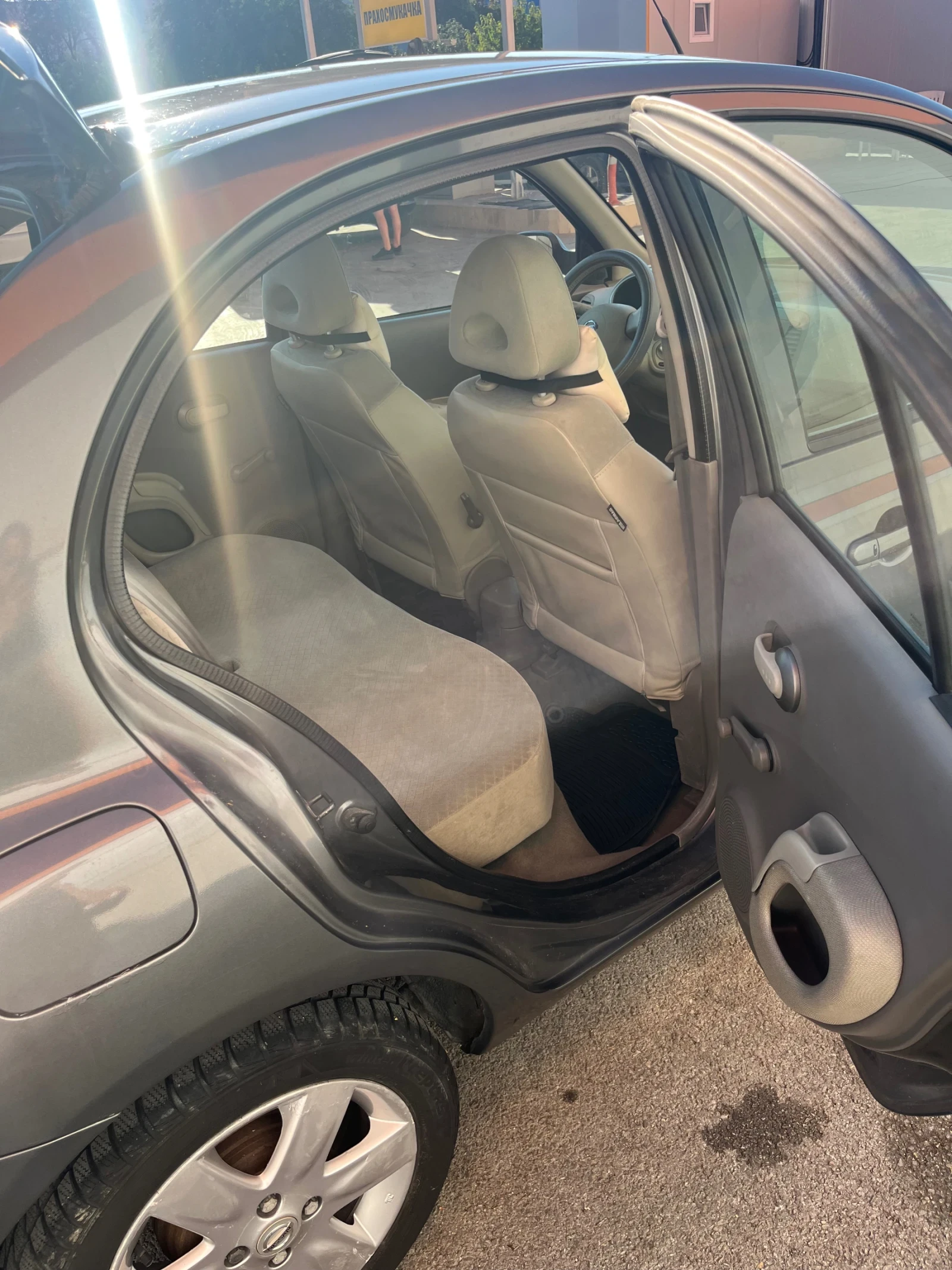 Nissan Micra 1.4 benzin, снимка 8 - Автомобили и джипове - 55624814