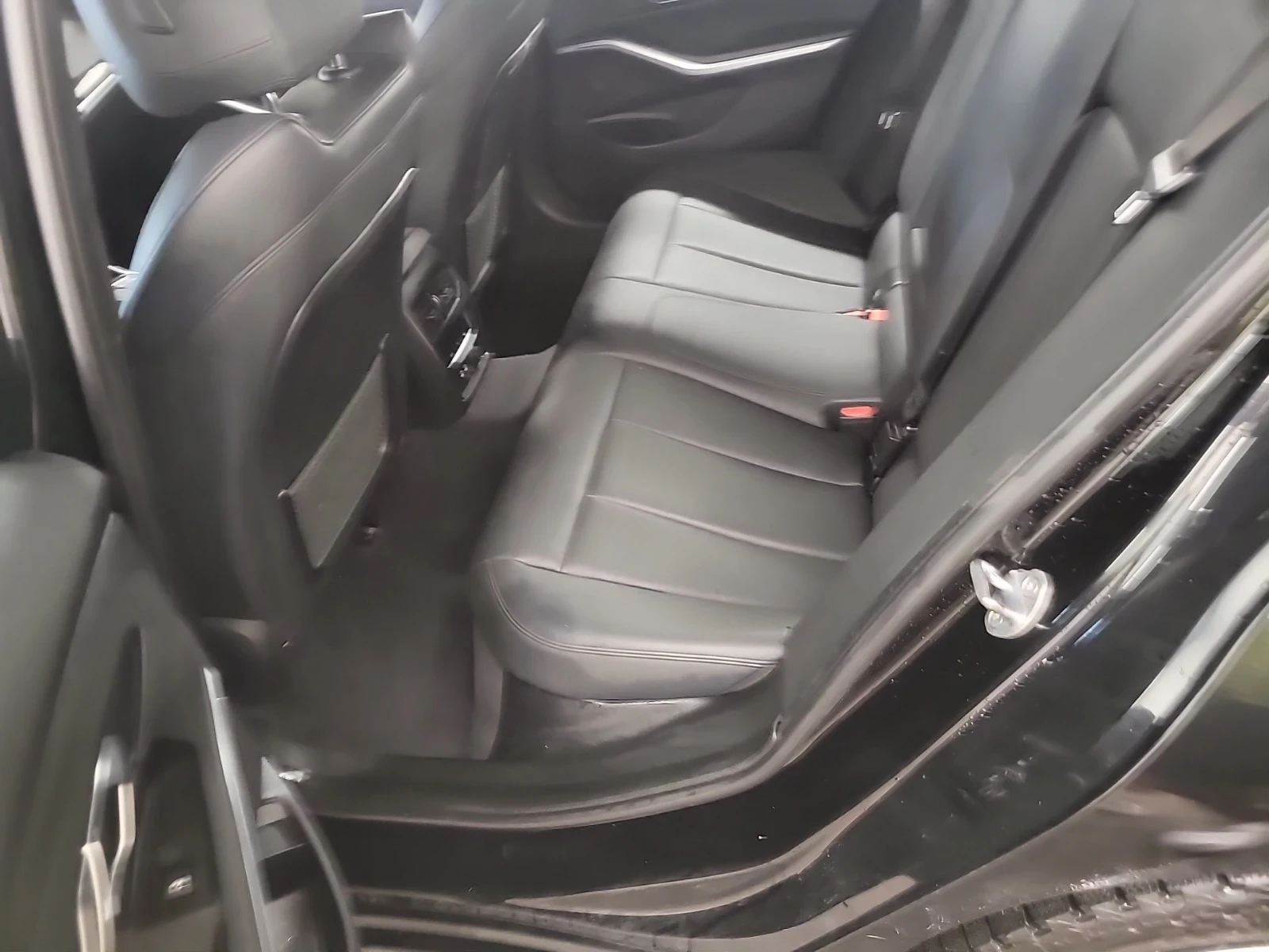 BMW 330 XDRIVE* LIEN ASSIST* 2КЛЮЧА* ЧИСТ CARFAX , снимка 14 - Автомобили и джипове - 55696794