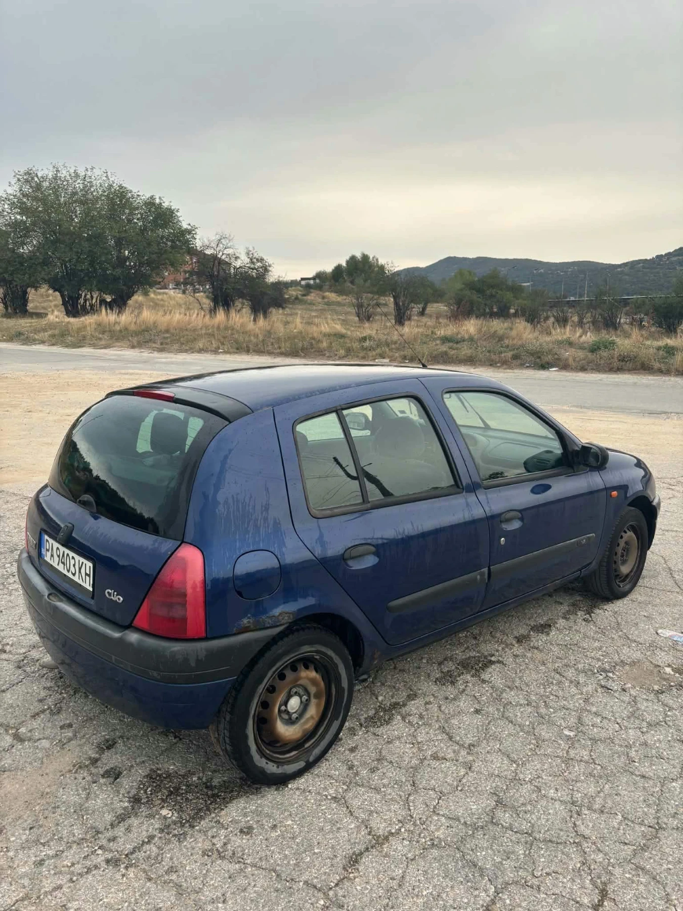 Renault Clio, снимка 6 - Автомобили и джипове - 56259927