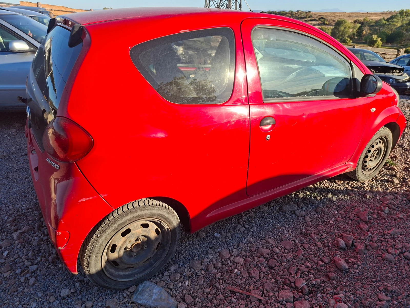 Toyota Aygo 1.0 бензин, снимка 4 - Автомобили и джипове - 56339807