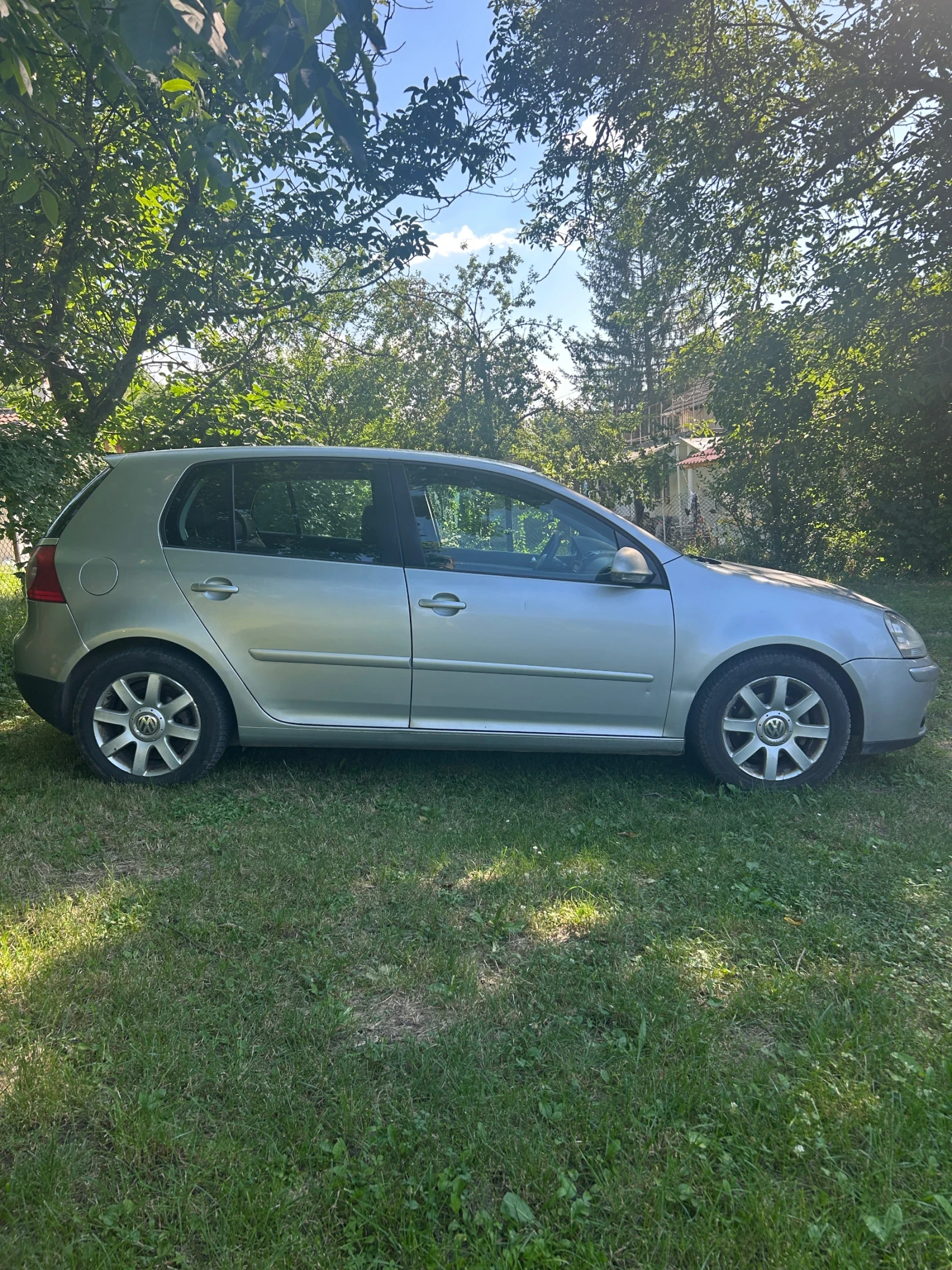 VW Golf 2.0 TDI, снимка 3 - Автомобили и джипове - 56432225