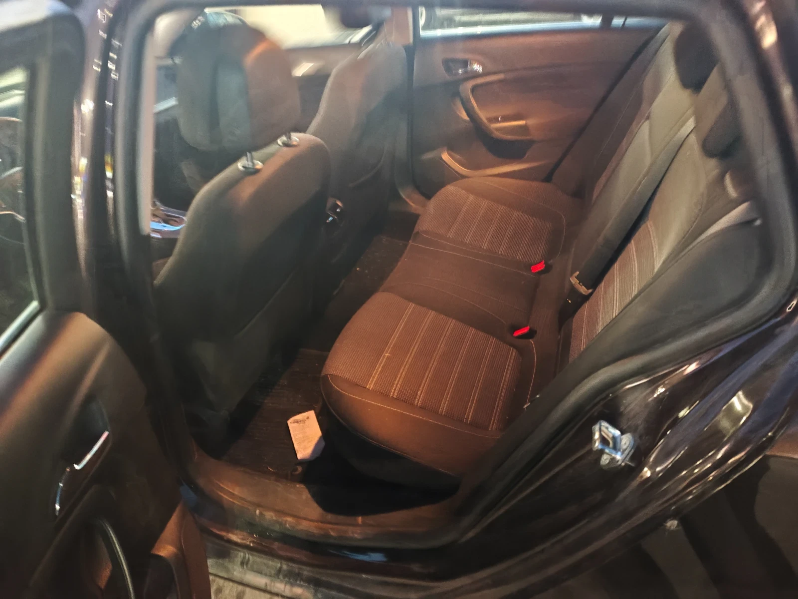 Opel Insignia, снимка 11 - Автомобили и джипове - 56639071