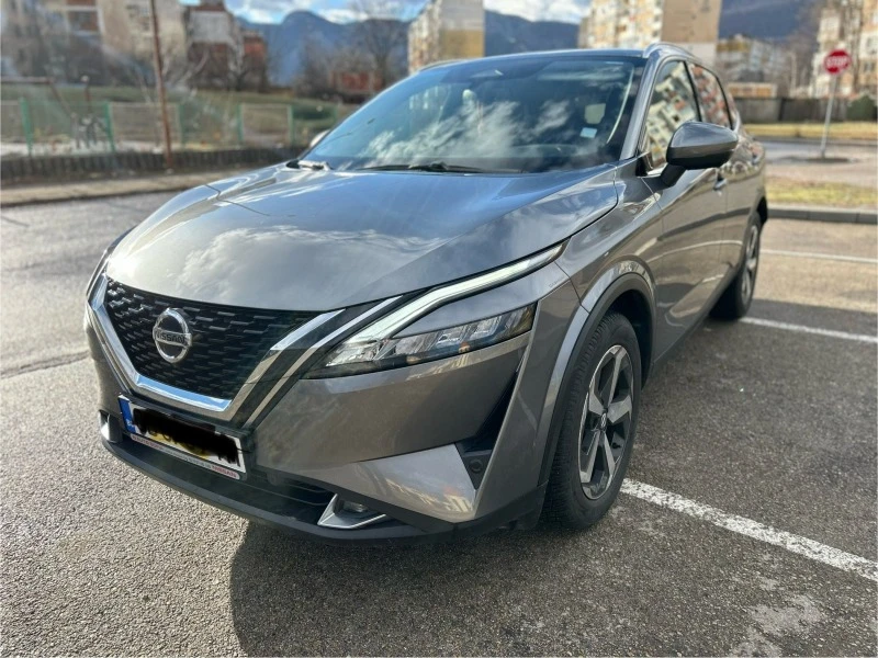 Nissan Qashqai 1.3 DiG-T, снимка 1 - Автомобили и джипове - 44000237