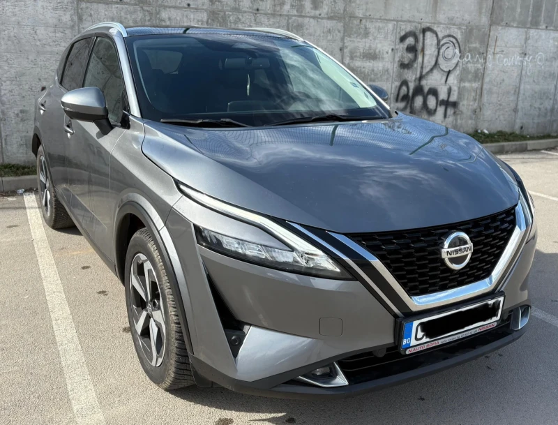 Nissan Qashqai 1.3 DiG-T, снимка 1 - Автомобили и джипове - 44000237