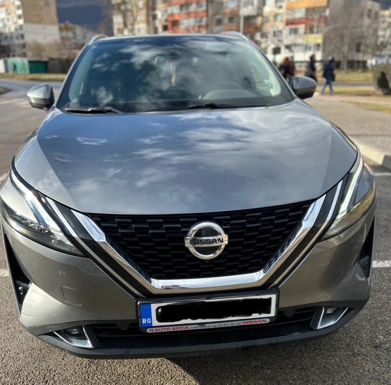 Nissan Qashqai 1.3 DiG-T, снимка 2 - Автомобили и джипове - 44000237