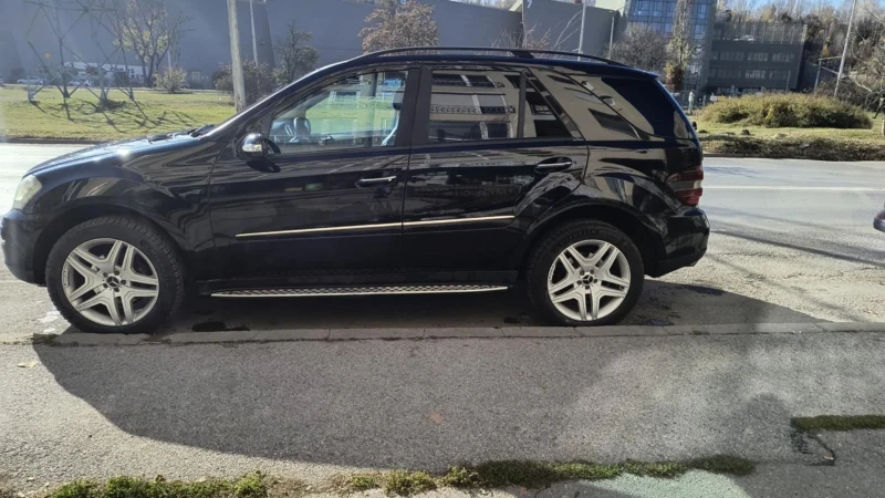 Mercedes-Benz ML 320, снимка 4 - Автомобили и джипове - 48388415