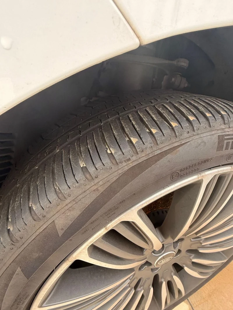 Land Rover Range Rover Velar 2.0d 204ps FACELIFT R-dynamic-2022g-22ц., снимка 8 - Автомобили и джипове - 52407898