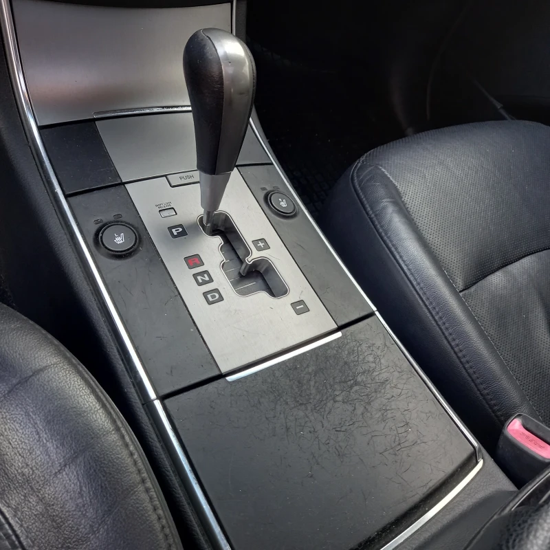 Hyundai Veracruz, снимка 12 - Автомобили и джипове - 52536644