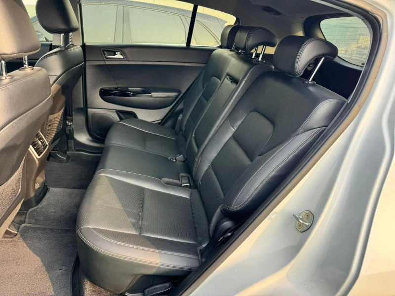 Kia Sportage 2.0CRDI/4x4/FACE, снимка 13 - Автомобили и джипове - 52929776