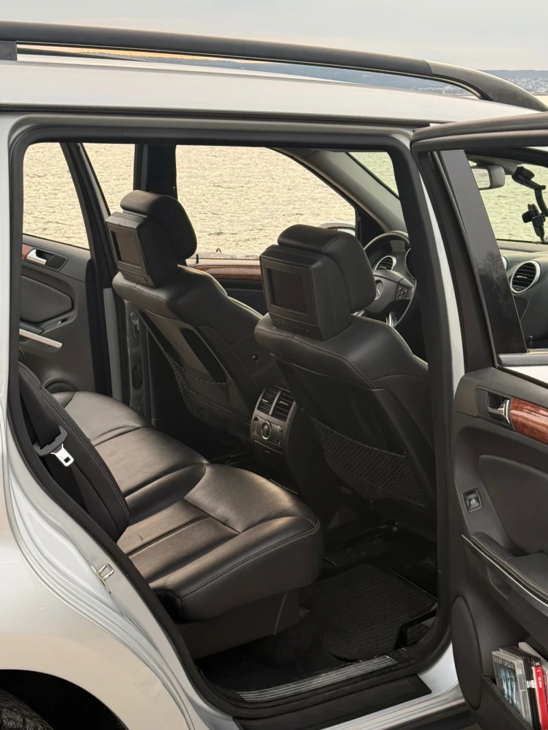 Mercedes-Benz GL 450 Mercedes GL450* * РЕАЛНИ КИЛОМЕТРИ, снимка 12 - Автомобили и джипове - 53109261