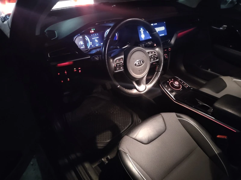 Kia Niro 65KWh/SOH100%/Термопомпа, снимка 9 - Автомобили и джипове - 53123210