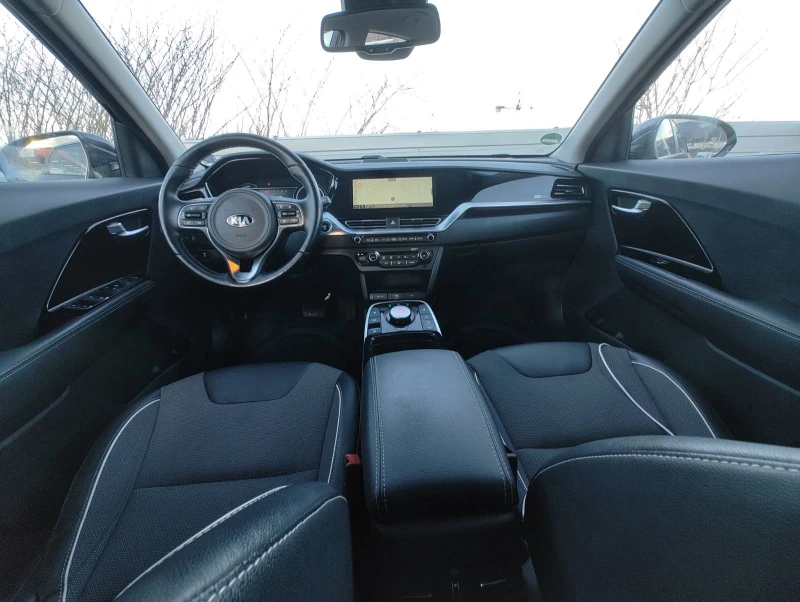 Kia Niro 65KWh/SOH100%/Термопомпа, снимка 8 - Автомобили и джипове - 53123210