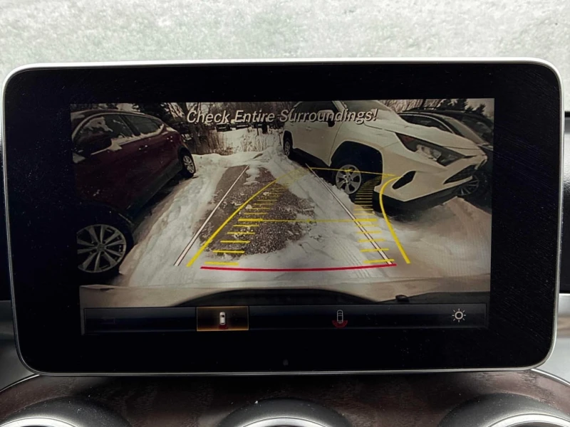 Mercedes-Benz GLC 300 * CARFAX * ПОДГРЕВИ * ЗАДНА КАМЕРА, снимка 13 - Автомобили и джипове - 53298610