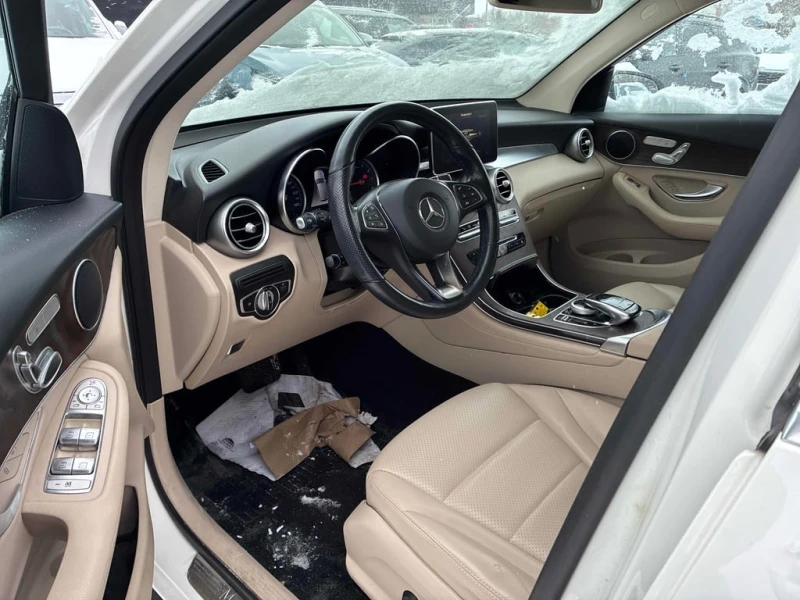 Mercedes-Benz GLC 300 * CARFAX * ПОДГРЕВИ * ЗАДНА КАМЕРА, снимка 5 - Автомобили и джипове - 53298610