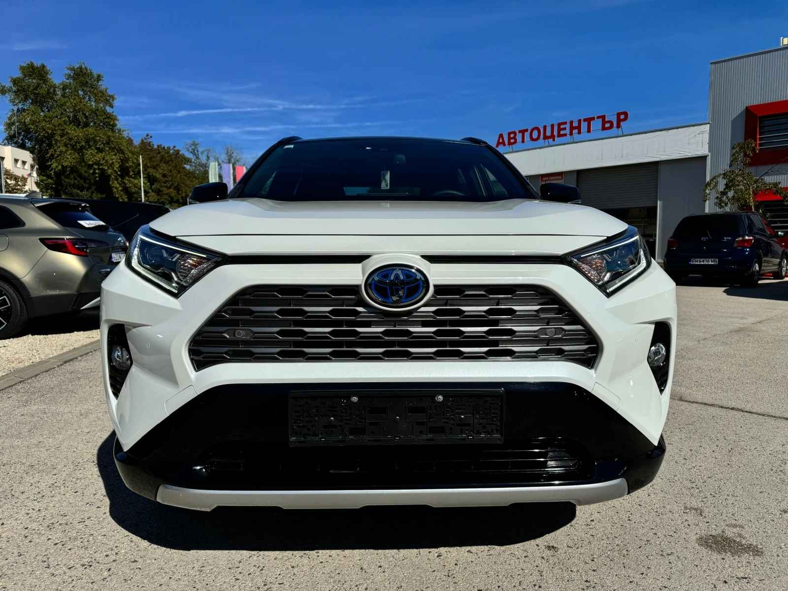 Toyota Rav4 2.5h 222k.с Гаранция Luxuri 4x4 - изображение 2