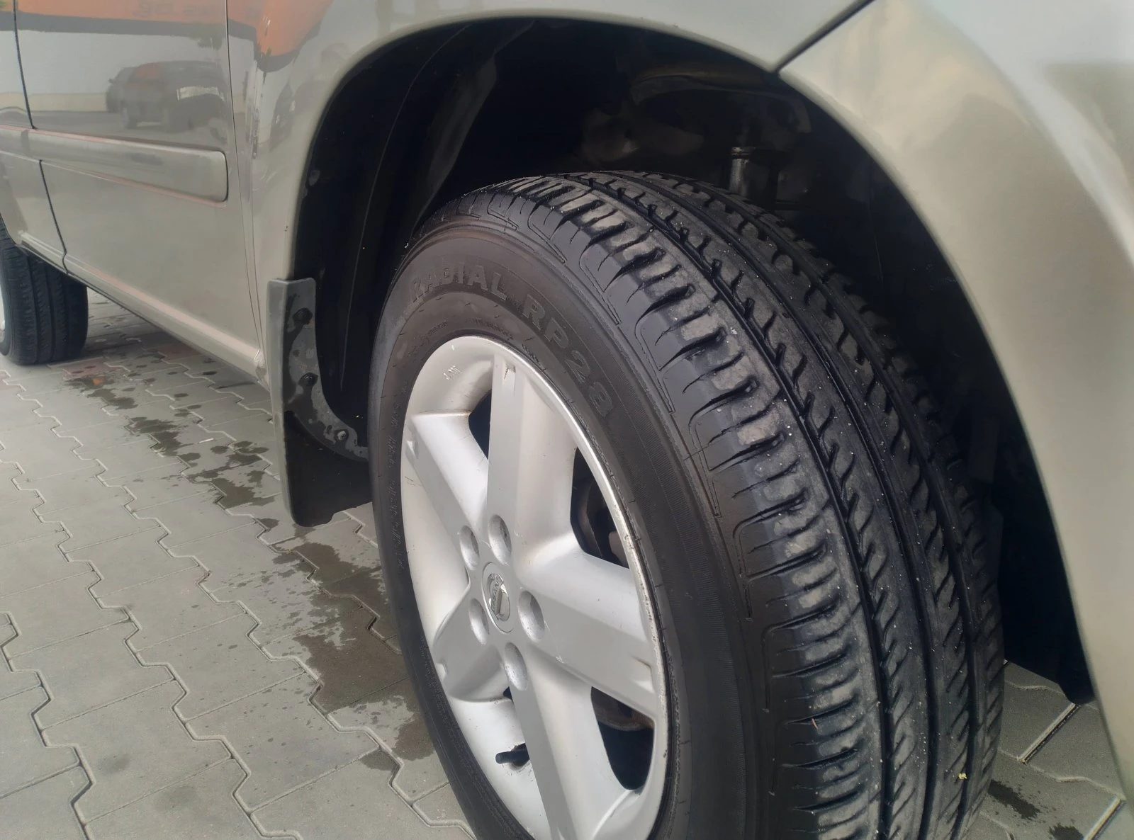 Nissan X-trail 2.0 4X4 140 к.с. ГАЗ кожа - изображение 6