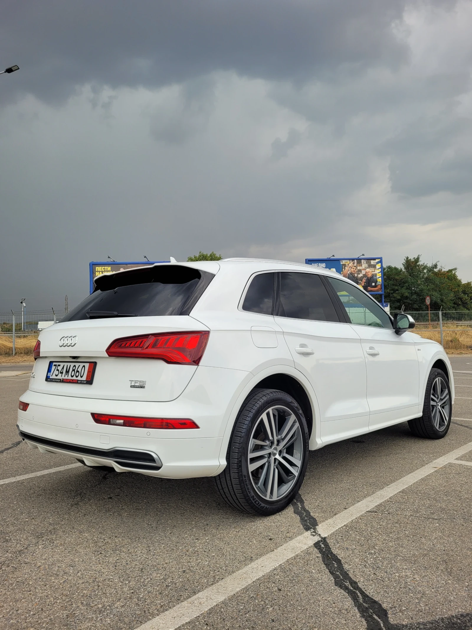 Audi Q5 2.0 TFSI Quattro S-Line * Technic* 107km - изображение 4