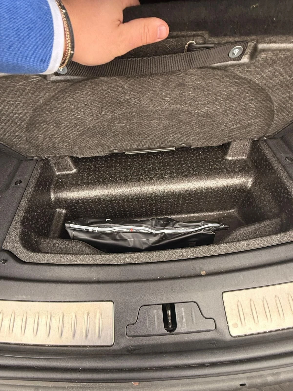 Land Rover Range Rover Velar 2.0d 204ps FACELIFT R-dynamic-2022g | Mobile.bg   13