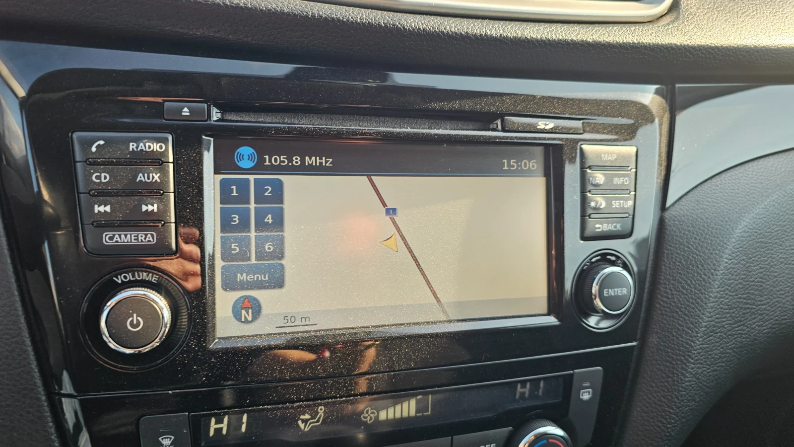 Nissan Qashqai 1.5DCI--KAMERA--NAVI, снимка 8 - Автомобили и джипове - 53749506