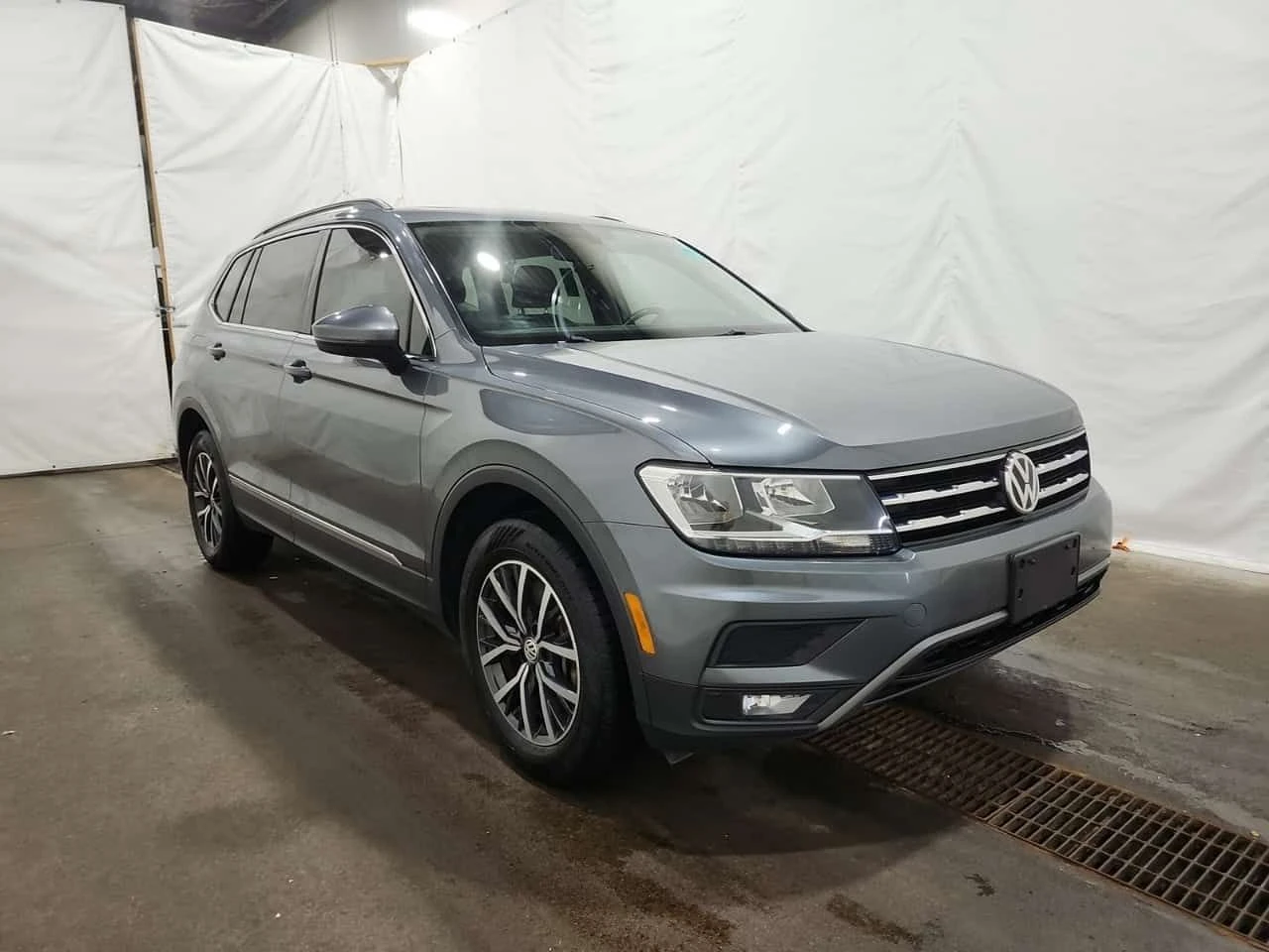 VW Tiguan * COMFORTLINE * CARFAX * ПОДГРЕВИ * ПАНОРАМА *  - изображение 2
