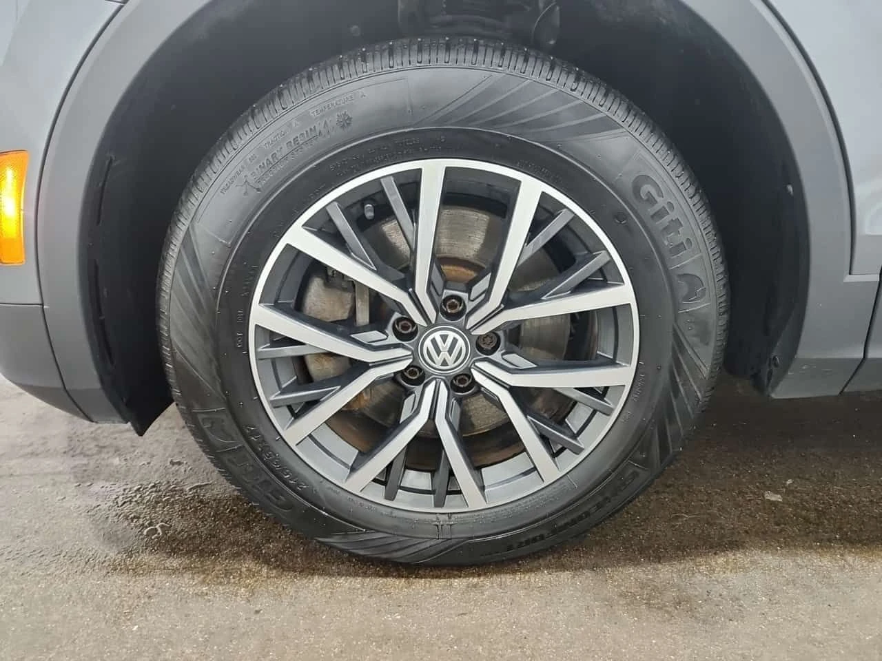 VW Tiguan * COMFORTLINE * CARFAX * ПОДГРЕВИ * ПАНОРАМА *  - изображение 8