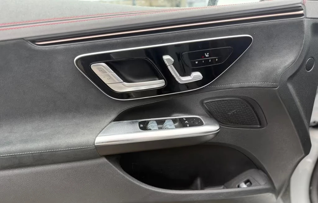 Mercedes-Benz EQE 350/4MATIC/292HP/AMG/DISTR/PANO/CAM/MEMO/LED/937g, снимка 13 - Автомобили и джипове - 53877736