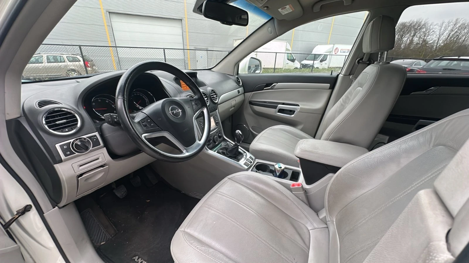 Opel Antara 2, 2 cdti4x4, снимка 13 - Автомобили и джипове - 54645416