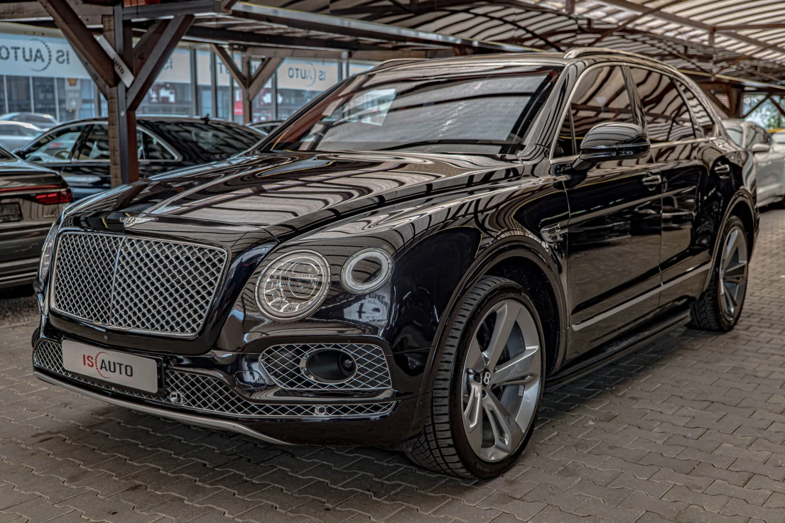 Bentley Bentayga 6.0TSI W12/Luxury Edition/Камера 360/Обдухване/Amb, снимка 3 - Автомобили и джипове - 55320023