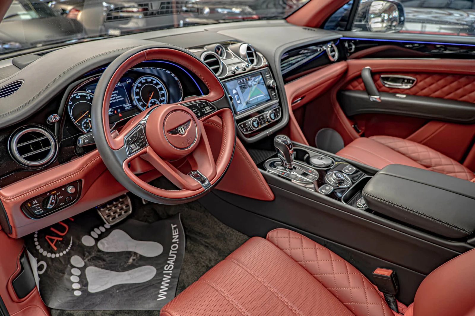 Bentley Bentayga 6.0TSI W12/Luxury Edition/Камера 360/Обдухване/Amb, снимка 7 - Автомобили и джипове - 55320023