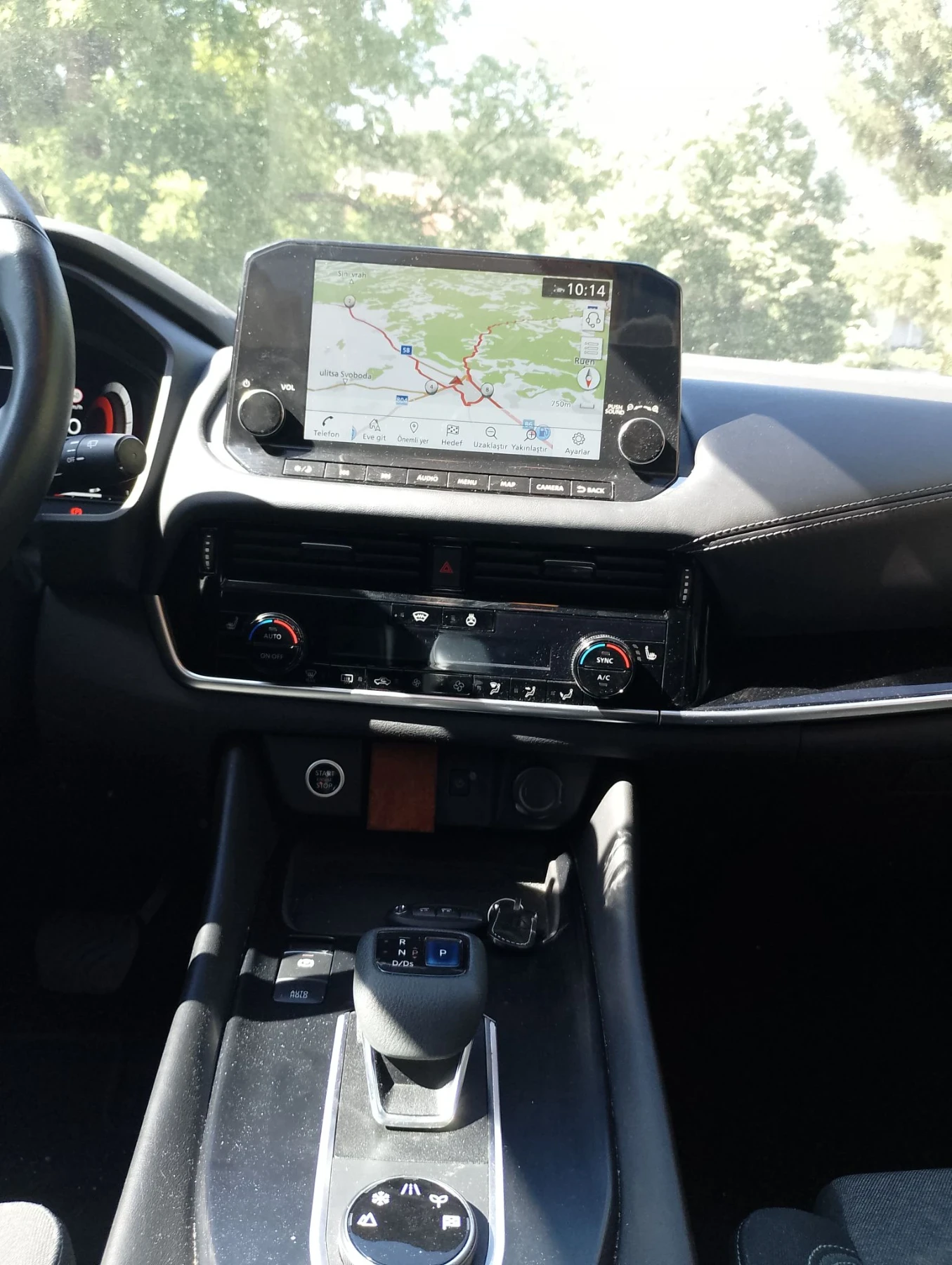 Nissan Qashqai, снимка 11 - Автомобили и джипове - 55871637