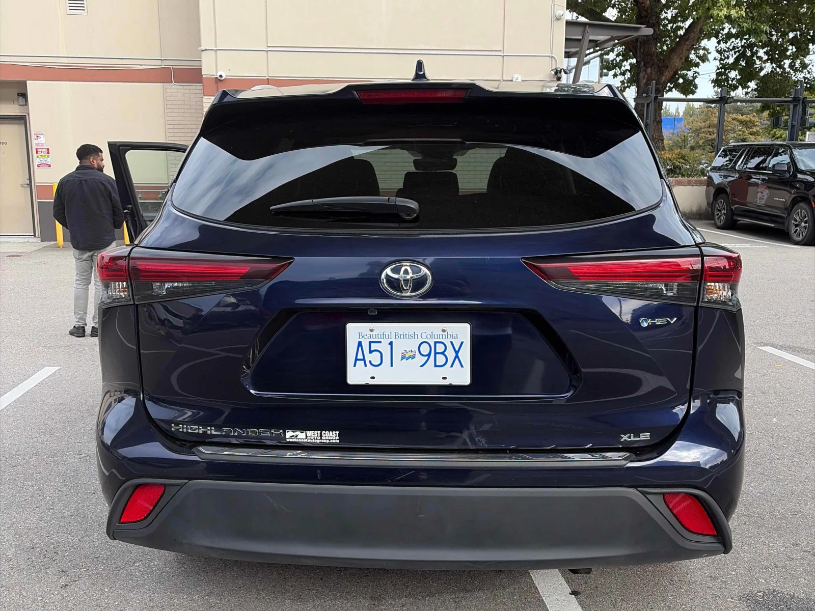 Toyota Highlander * Hybrid XLE * CARFAX * , снимка 4 - Автомобили и джипове - 56131882