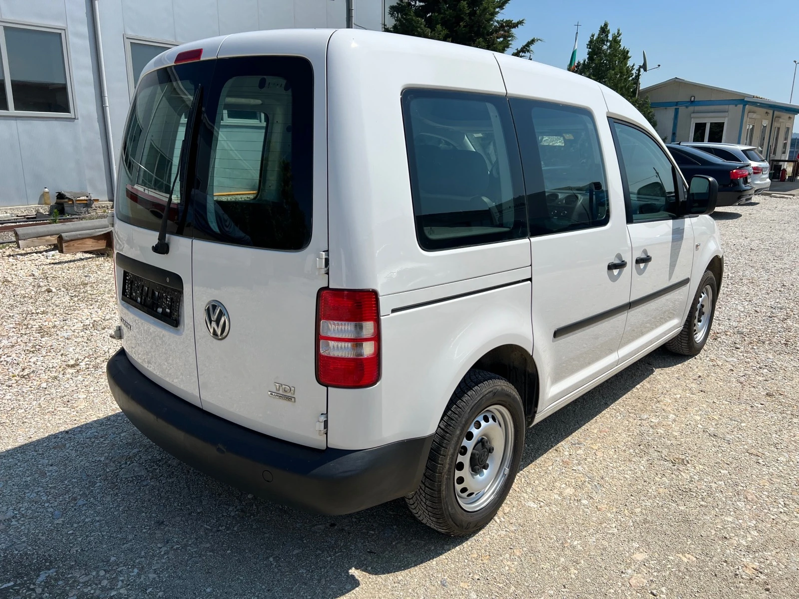 VW Caddy 1.6 TDI - изображение 3